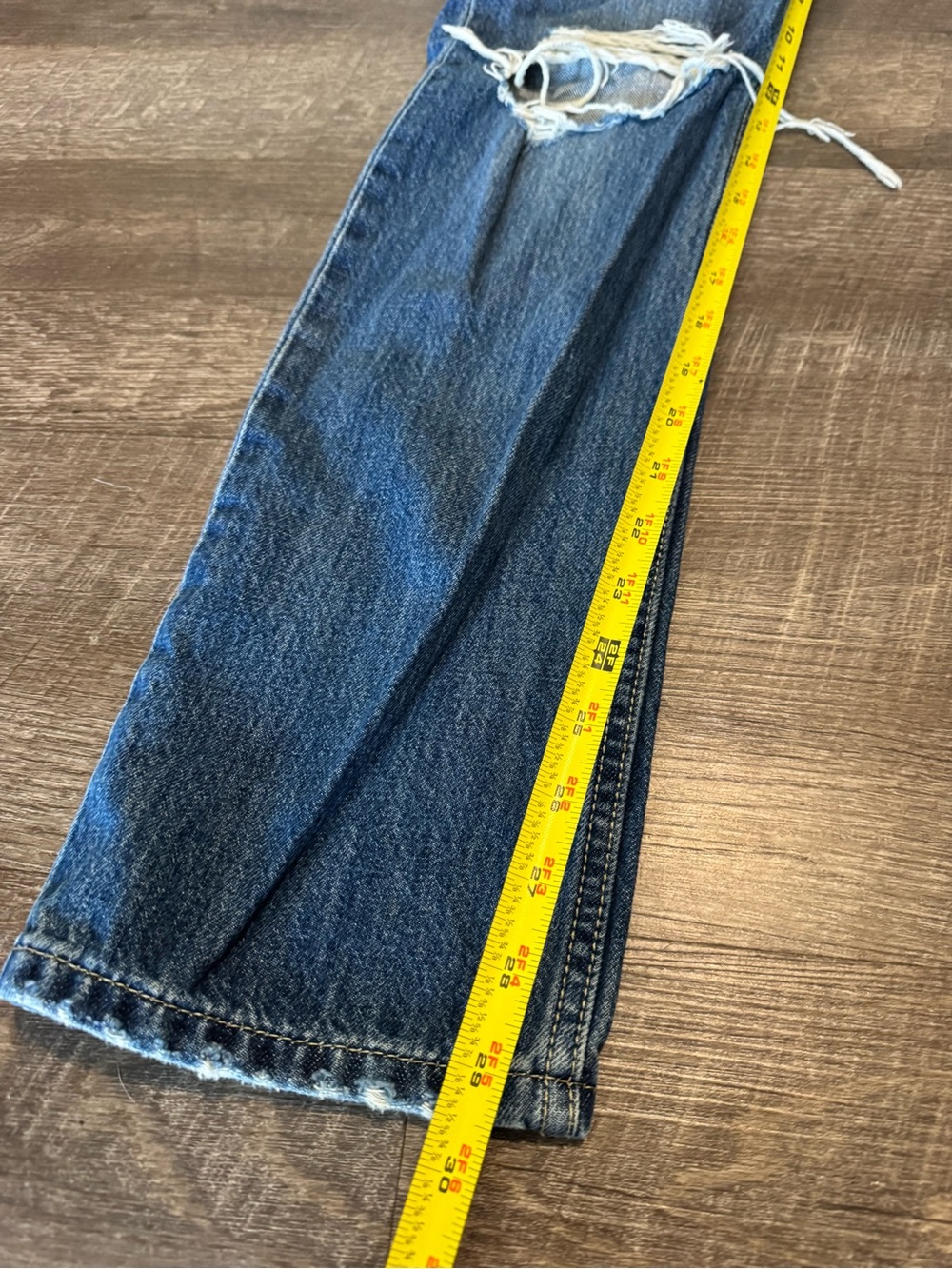 Levi’s Low Rise Pro Straight Leg Ripped Denim Blue Jeans - Picture 2 of 5